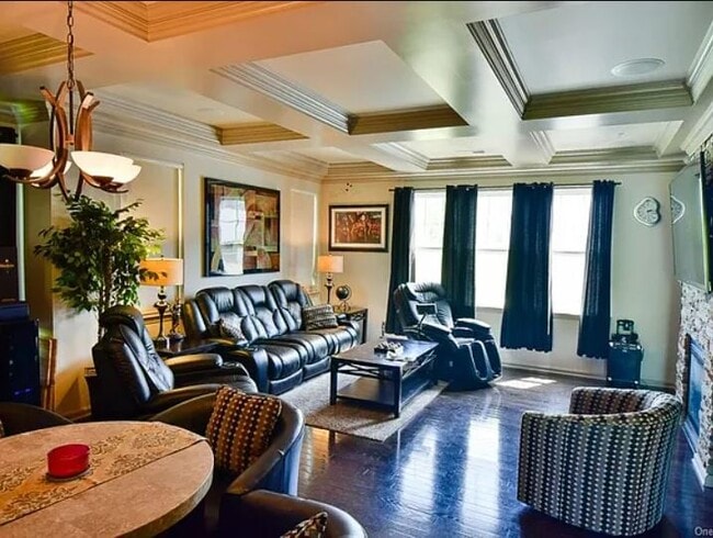 property at 80 Woodlake Dr