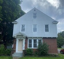 401 W Locust St, Unit #2 in Rome, NY - Building Photo