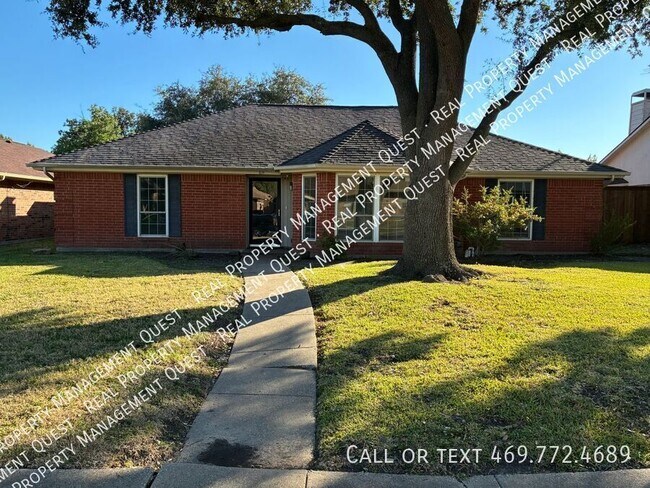 property at 814 Meandering Way