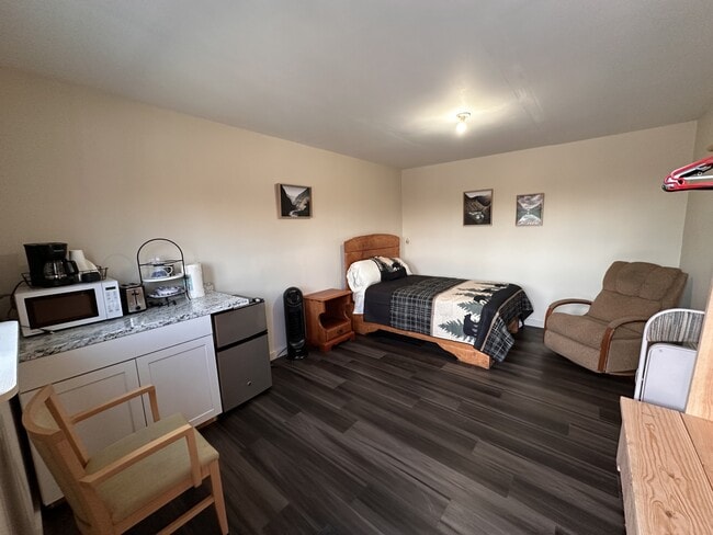 1410 E St in Homer, AK - Building Photo - Building Photo