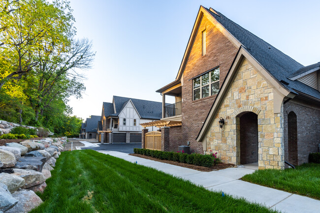 Tribute Creek Apartment Homes in Rochester, MI - Building Photo - Building Photo