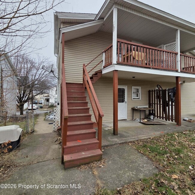 property at 114 N Hyde Park Ave