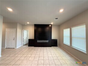 4902 Vivien St in Killeen, TX - Building Photo - Building Photo