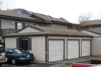 Harvard Park Apartments in Boulder, CO - Foto de edificio - Building Photo