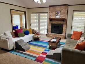 11505 Charred Oak Dr in Austin, TX - Building Photo - Building Photo