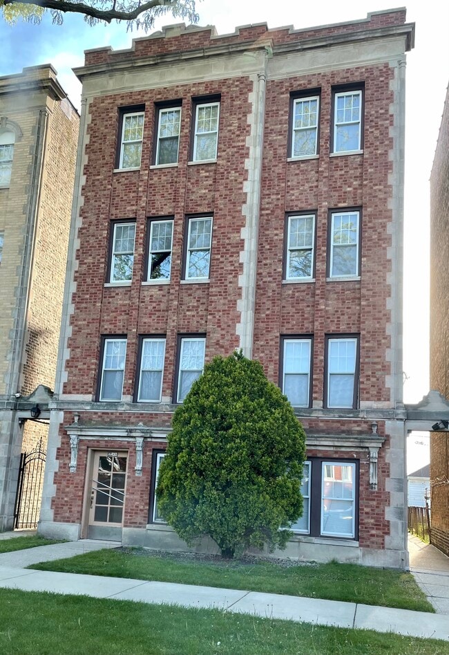 4430 S Homan Ave, Unit 1