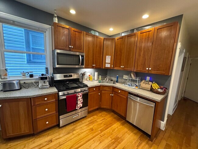 95 Calumet St, Unit 2 in Boston, MA - Building Photo - Building Photo