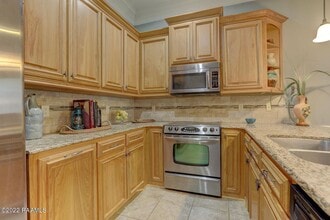 103 Crystal Bay Ct in Lafayette, LA - Building Photo - Building Photo