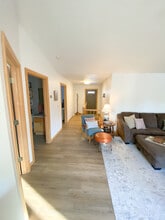 13057 Velp Ave in Green Bay, WI - Building Photo - Building Photo