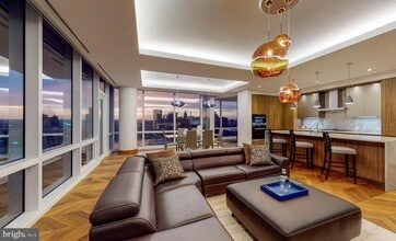 300 INTERNATIONAL Dr-Unit -2501 in Baltimore, MD - Building Photo - Building Photo