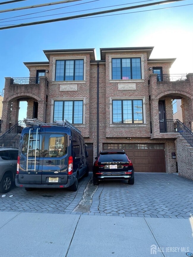 256 Myrtle Ave in Fort Lee, NJ - Building Photo - Building Photo