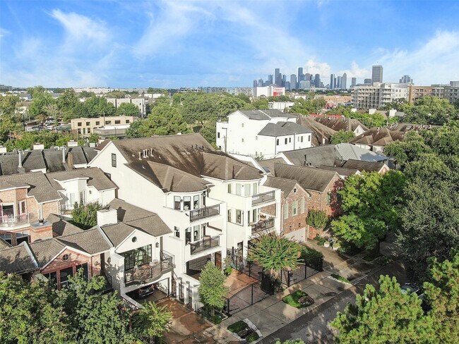 6310 Taggart St in Houston, TX - Building Photo - Building Photo