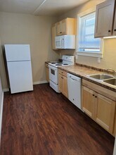 915 W Highland St, Unit Lower in Whitewater, WI - Building Photo - Building Photo