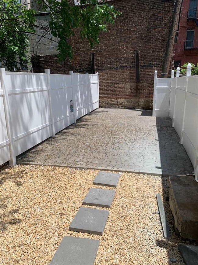 123 Clinton St in Hoboken, NJ - Building Photo - Building Photo