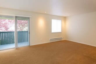 403 Piccadilly Pl in San Bruno, CA - Building Photo - Building Photo