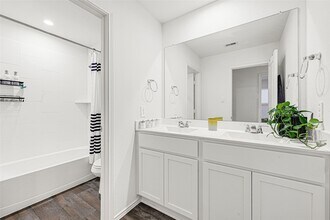 31203 Heddington Ln in Fulshear, TX - Building Photo - Building Photo