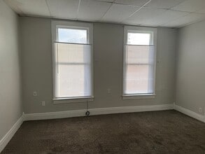 912 N 10th St in Lafayette, IN - Foto de edificio - Building Photo