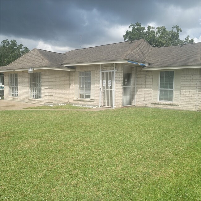 property at 2010 Bunzel St