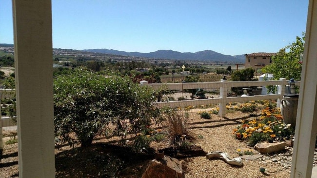 42775 India Pl in Temecula, CA - Building Photo - Building Photo