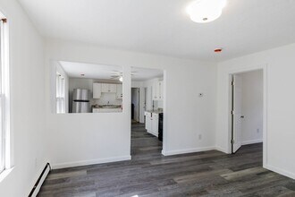 13 Greenwood St in Gardner, MA - Building Photo - Building Photo