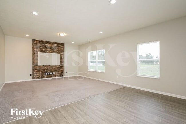 20 Blue Lace Dr in Whiteland, IN - Building Photo - Building Photo