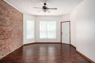 846 Oak St in Columbus, OH - Building Photo - Building Photo
