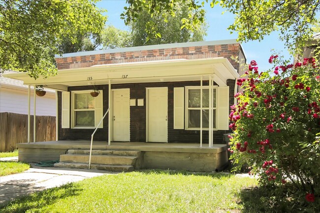 157 W Paxton Ave, Unit 157 W. Paxton Ave
