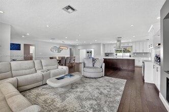 5660 Golfway Dr in Boca Raton, FL - Building Photo - Building Photo