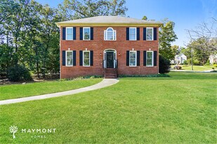 1691 Russet Hill Cir in Birmingham, AL - Building Photo