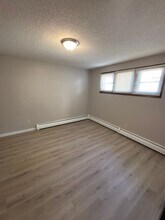 1829 11th Ave S-Unit -Unit 1 in Minneapolis, MN - Building Photo - Building Photo