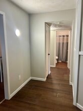 315 Bybee Branch Rd in McMinnville, TN - Foto de edificio - Building Photo