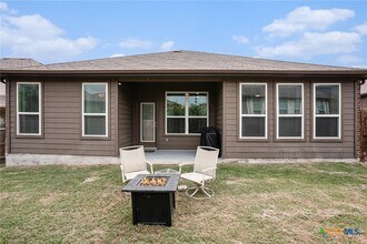2196 New Castle in New Braunfels, TX - Building Photo - Building Photo