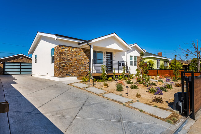 627 N Victoria Ave, Unit 627 N Victoria Ave in Montebello, CA - Building Photo - Building Photo