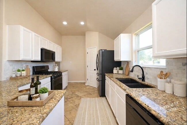 3111 Keystone Square Ln