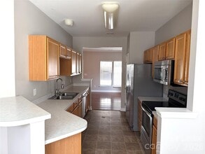 10895 Garden Oaks Ln in Charlotte, NC - Building Photo - Building Photo