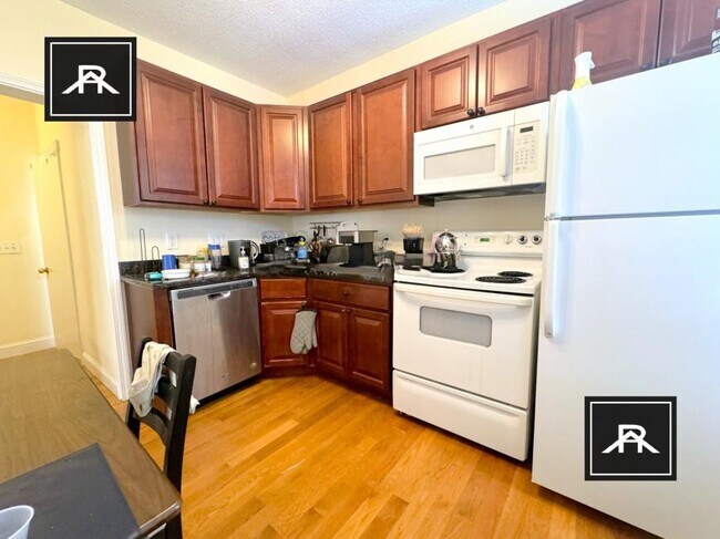 property at 16 Leverett St