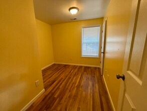 10 Townview Dr in Asheville, NC - Building Photo - Building Photo