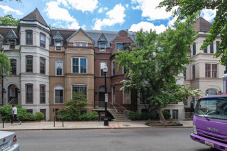 1754 Corcoran St NW in Washington, DC - Foto de edificio - Building Photo