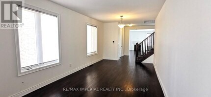 95 Hartney Dr in Richmond Hill, ON - Building Photo - Building Photo