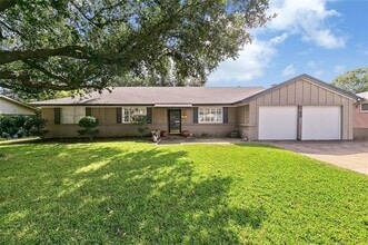 6728 Victoria Ave in North Richland Hills, TX - Building Photo - Building Photo