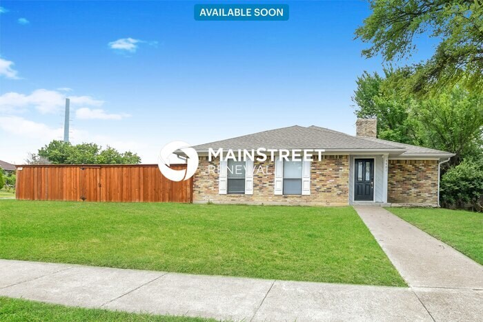 5401 Edgewater Cir in Rowlett, TX - Building Photo