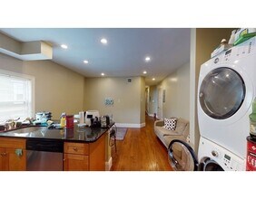 344 Centre St-Unit -3 in Boston, MA - Building Photo - Building Photo
