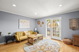 6501 E Hill Dr in Austin, TX - Building Photo