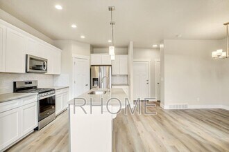 13959 S Champlin Peak Dr in Herriman, UT - Building Photo - Building Photo