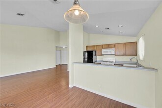 5002 S Rainbow Blvd in Las Vegas, NV - Building Photo - Building Photo