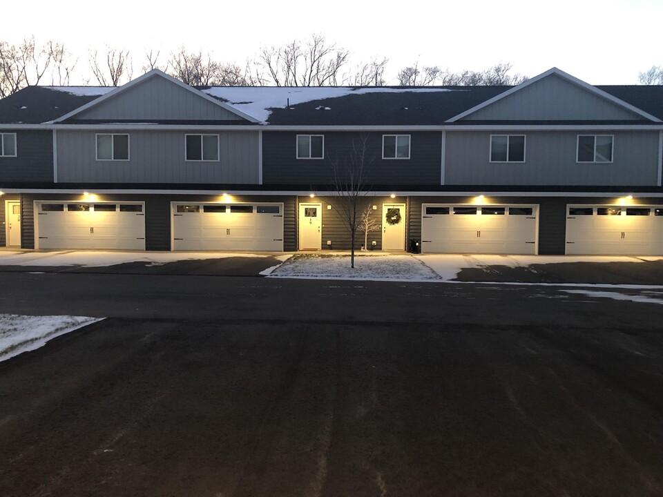 235 3rd St SE in Rice, MN - Building Photo
