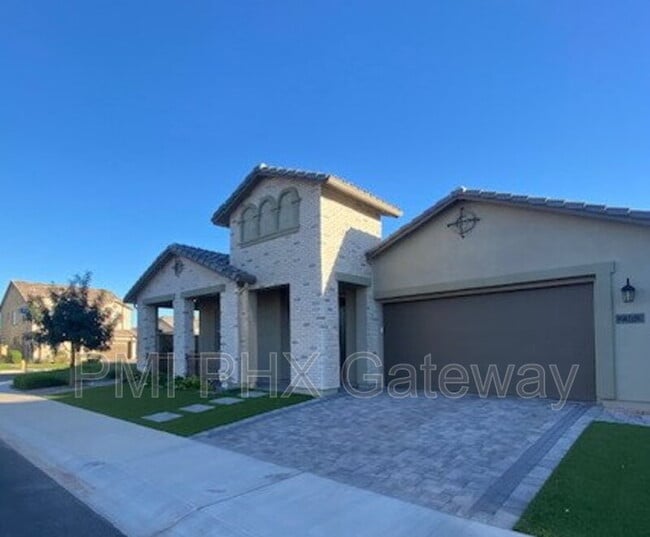 2353 E Athena Ave in Gilbert, AZ - Building Photo - Building Photo