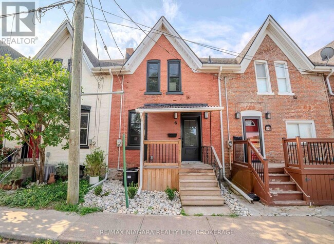 property at 6 Almond St