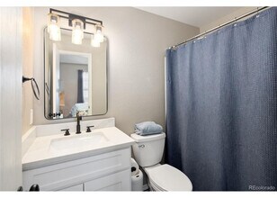 10587 W Maplewood Dr, Unit C in Littleton, CO - Building Photo - Building Photo
