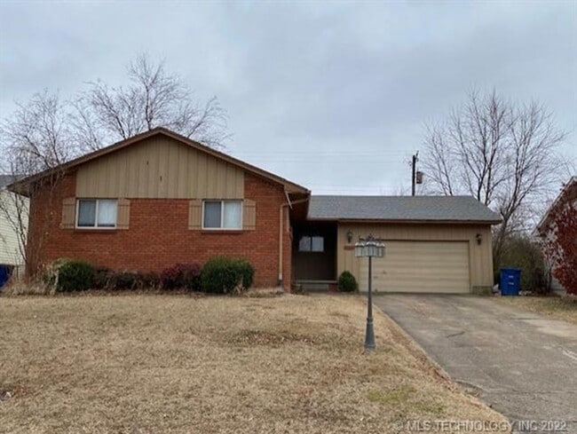 property at 5920 E 28th St